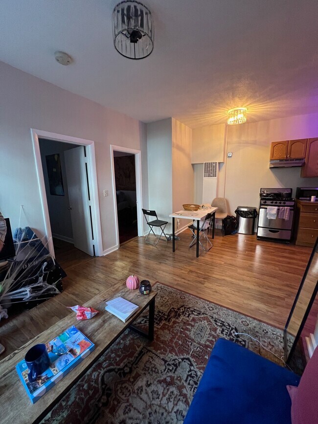 Foto del edificio - 145 Endicott St