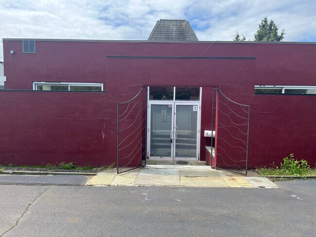 Building Photo - 44 Kendall St