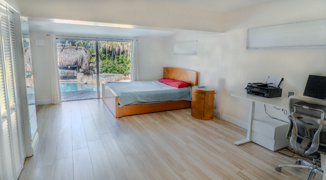 Building Photo - 1331 Mango Isle