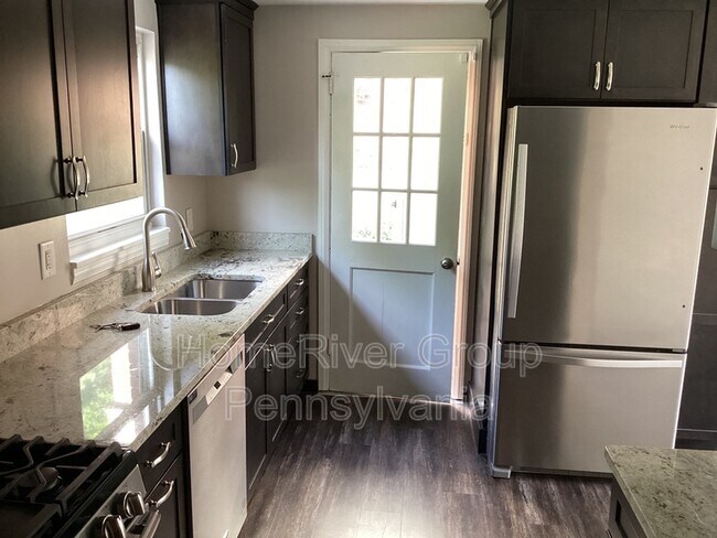 Foto del edificio - 2914 Brentwood Ave