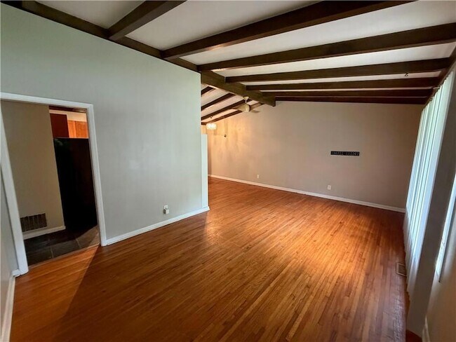 Foto del edificio - 1847 Dorsey Ave