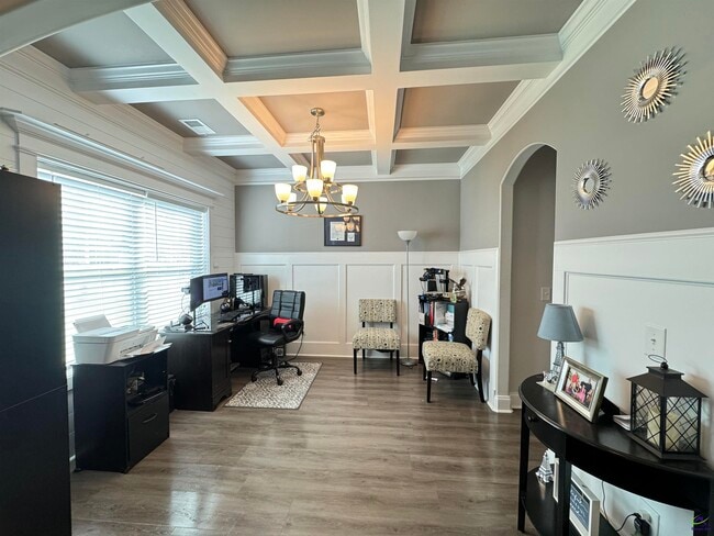Building Photo - 225 Oakley Ct