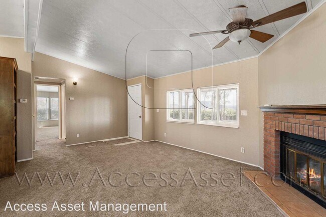 Building Photo - 3 br, 2 bath House - 4942 White Lilac Rd.