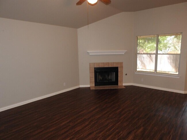Building Photo - 440 Zebra Dr