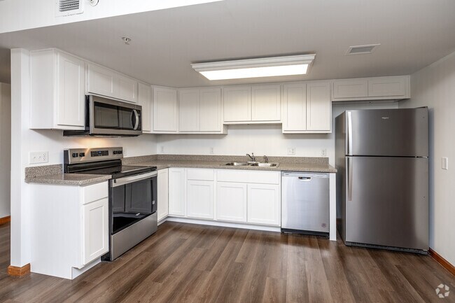 2 habitaciones, 2 baños - Cocina - Nemitz Hall