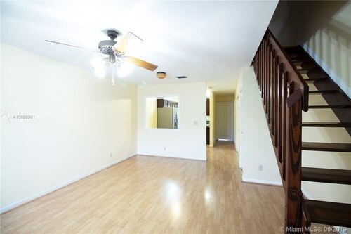 Foto del edificio - 9792 NW 14th St