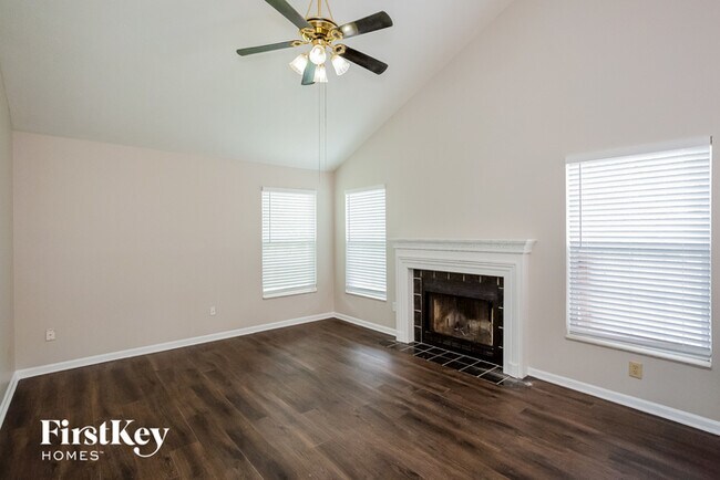 Foto del edificio - 9466 Fairview Pkwy