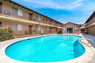 Building Photo - Alta Court Apartments