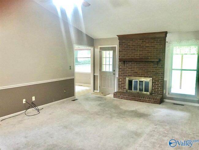 Building Photo - 113 Gaylor Dr