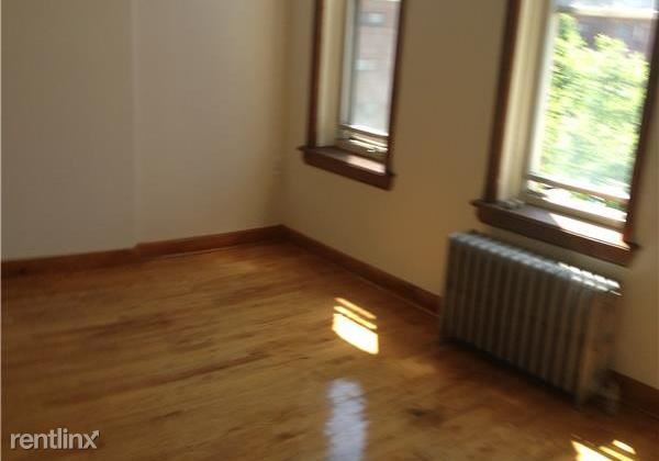 Foto del edificio - 626 Morris Ave