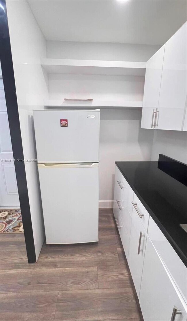 Foto del edificio - 13030 SW 84 St