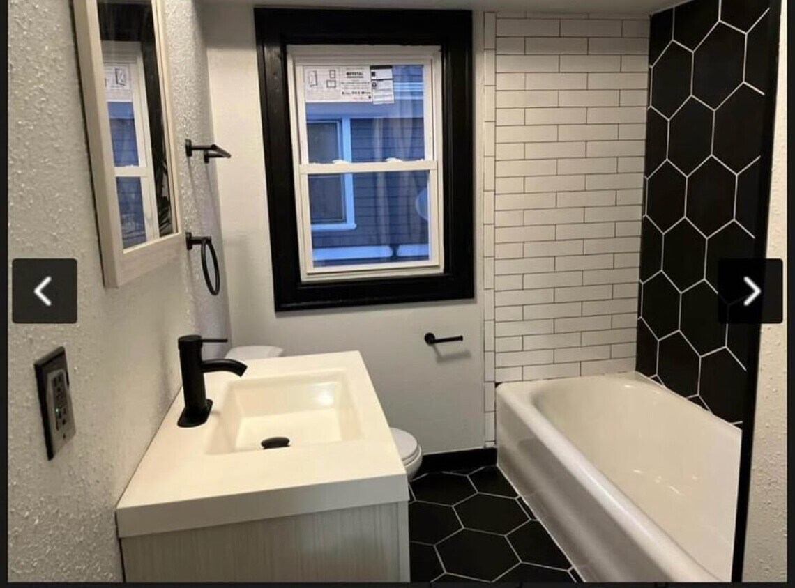 Foto principal - 2837 N 49th St