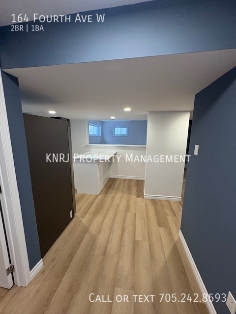 Photo du bâtiment - Two Bedroom Basement Apartment with Yard