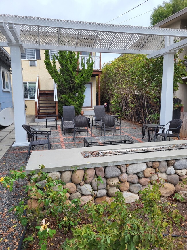 Front Area - 4119 Falcon St