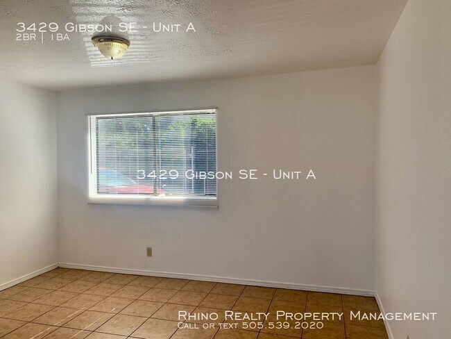 Building Photo - Ready for Immediate Move in! Fully Remodeled.