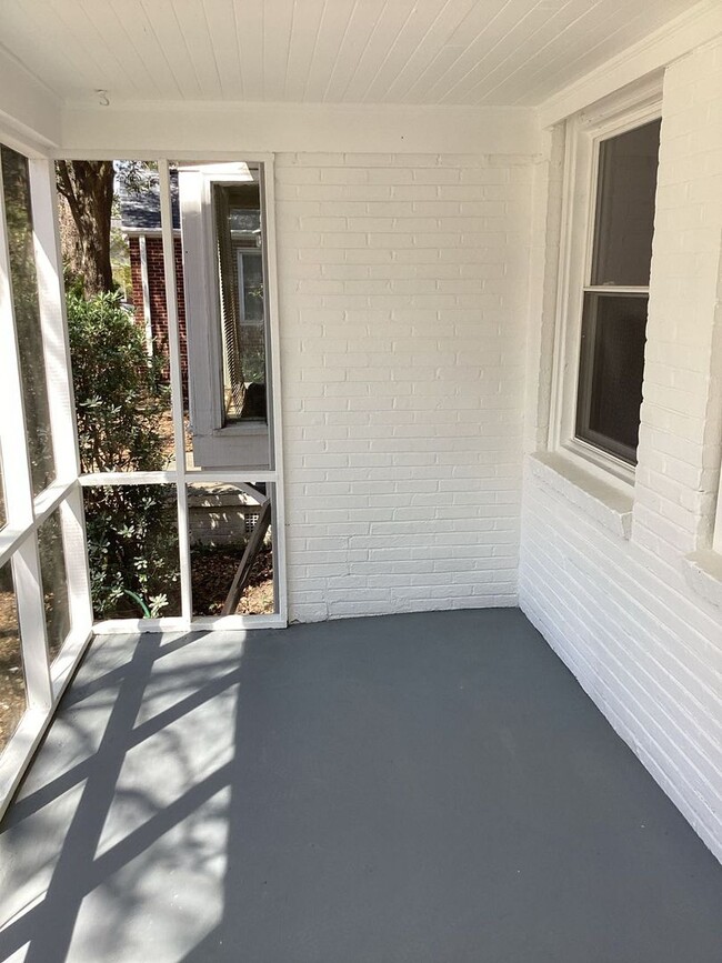 Foto del edificio - 5123 Kilbourne Rd