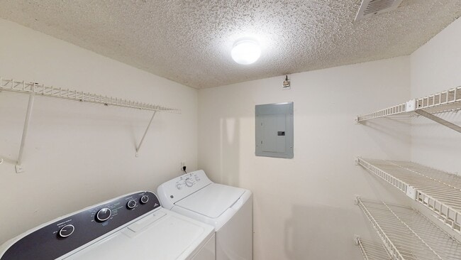 Interior Photo - Cambridge Woods