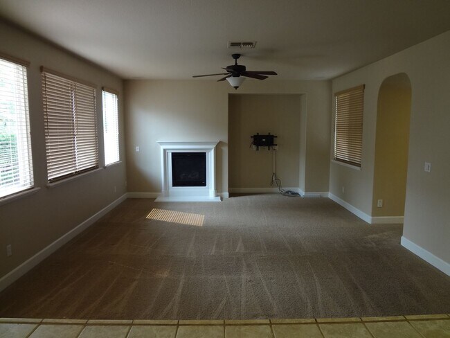 Building Photo - COMING SOON! Beautiful 5 bedroom Home in Lincoln Crossing Village!