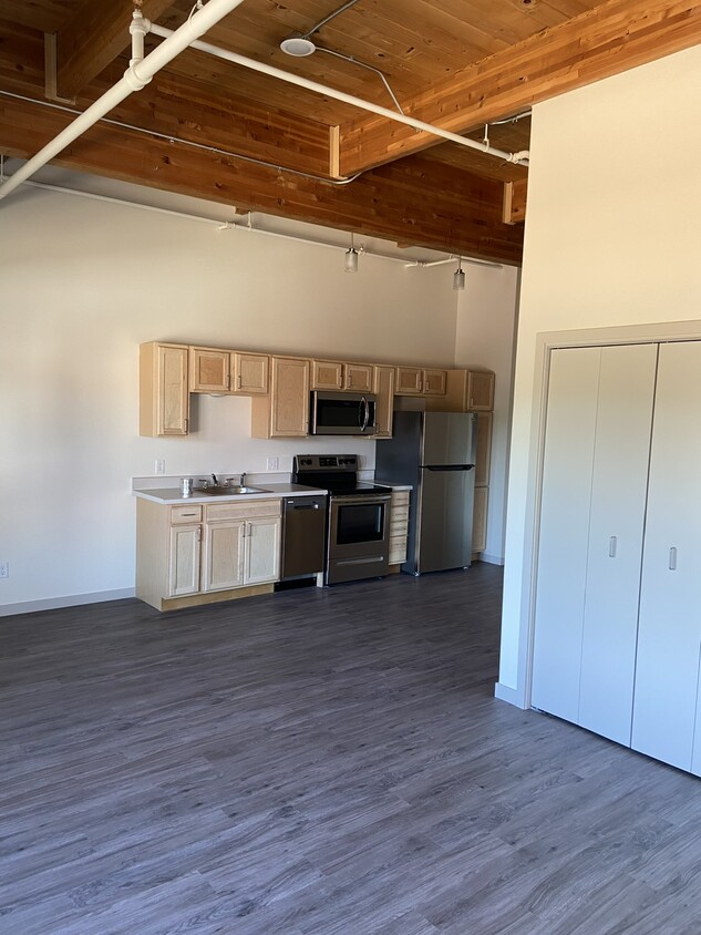 Foto principal - 202 Valley Green Sq