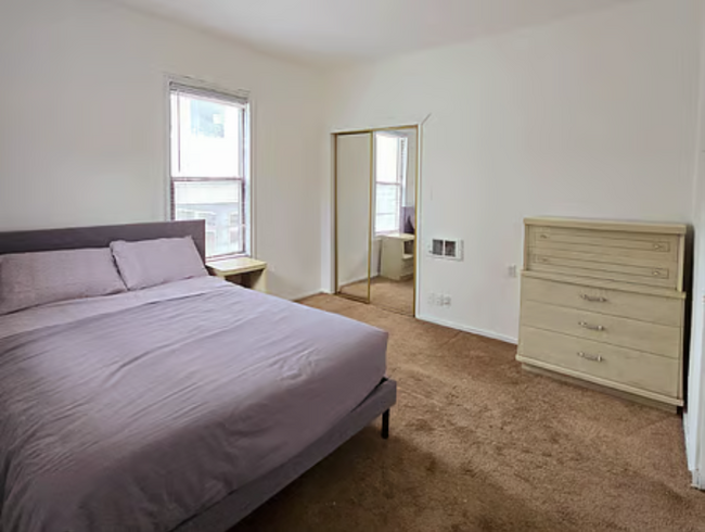 Main Bedroom with A/C, Air Filter - 1512 17th Ave S