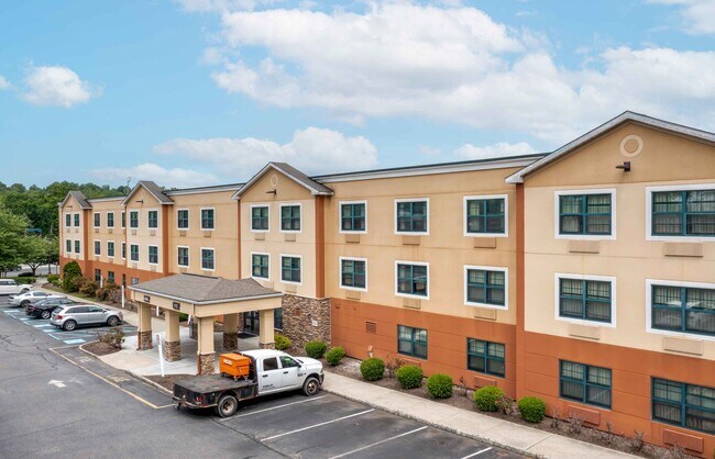 Foto del edificio - Furnished Studio-Ramsey - Upper Saddle River