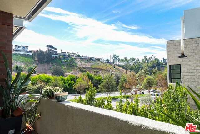 Foto principal - 12655 Bluff Creek Dr