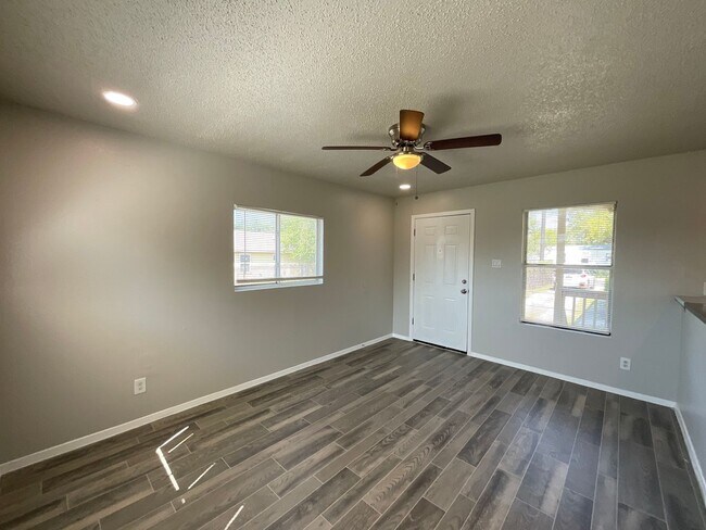 Foto del edificio - 2319 Observation Dr