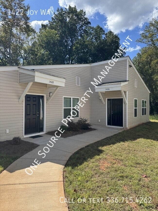 Building Photo - 1422 Joy Wy