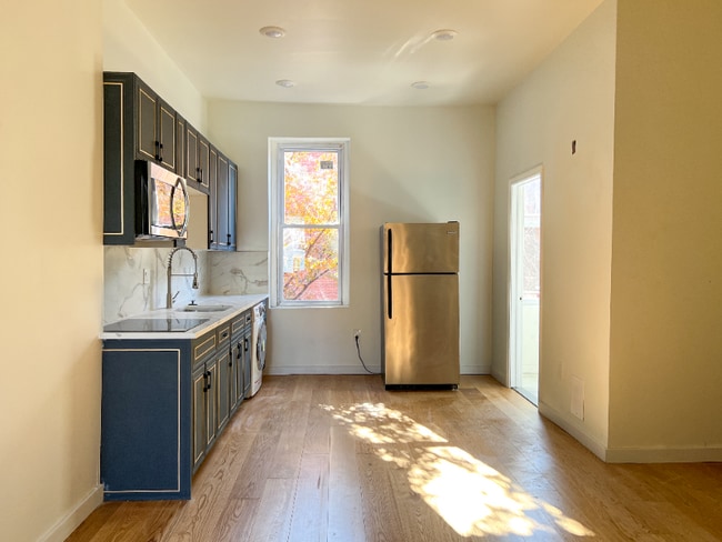 Photo - 2129 Pine St Apartment