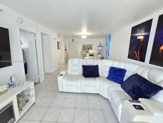 Building Photo - 6969 Collins Ave
