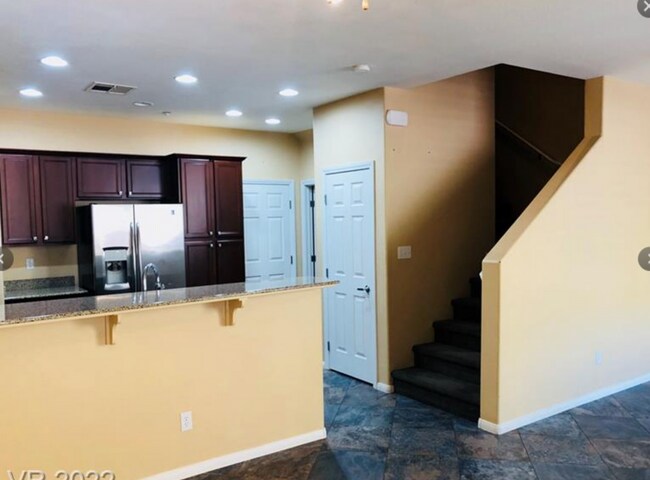 Foto del edificio - 1525 Spiced Wine Ave