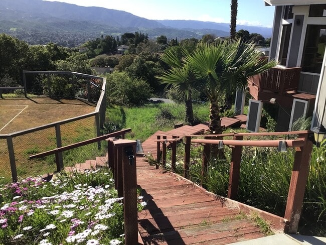 Building Photo - LUXURIOUS PRIVATE STUDIO WITH BREATH TAKING VIEWS