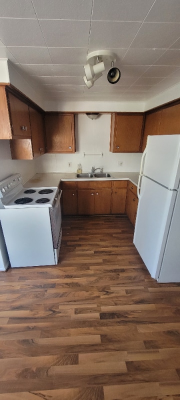 Foto del edificio - 867 W 5th St