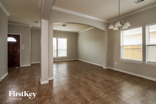 Foto del edificio - 517 Fieldhaven Ct