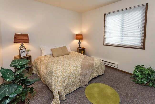 Foto del edificio - 240 S James St