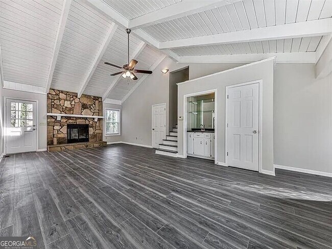 Foto del edificio - 1400 Boxwood Trce NW