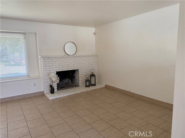 Building Photo - 3195 Newell Dr
