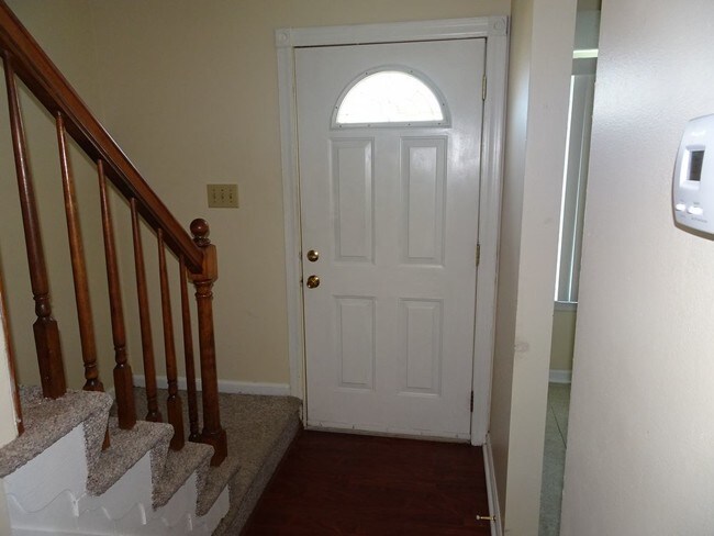Foto del edificio - Two bedroom town home in Timberlake