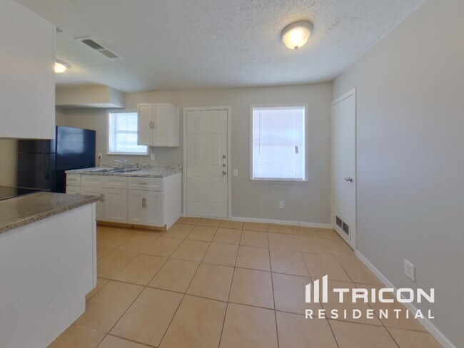 Foto del edificio - 703 Parker Circle Garland TX