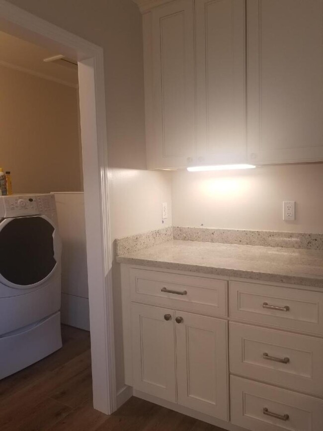 Foto del edificio - 825 Cypress St