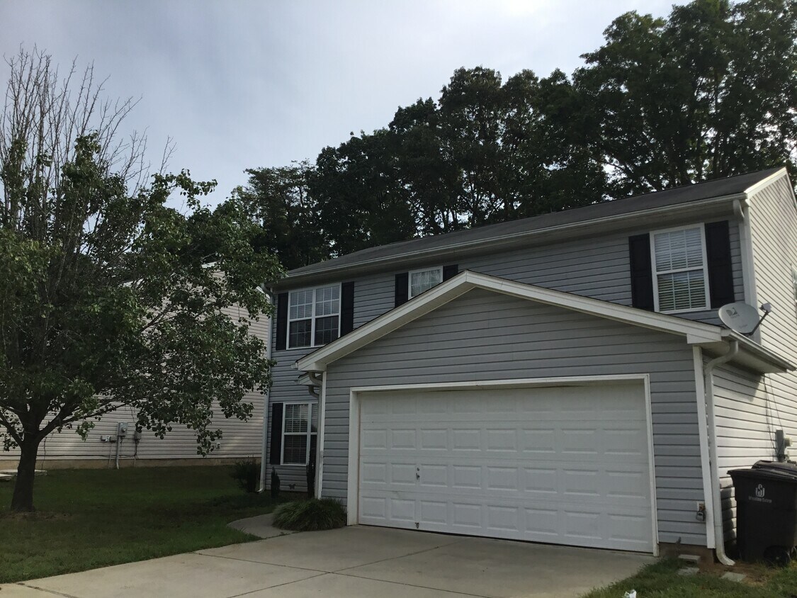 Primary Photo - 543 Bedford Knoll Drive