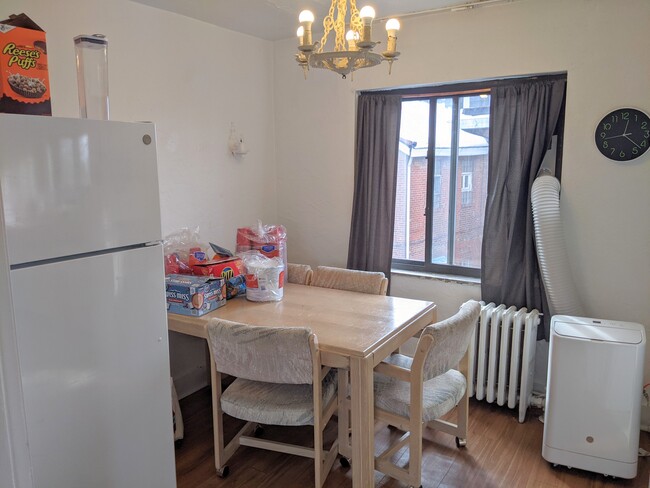 Apartment 3E: Kitchen / Dining - 416 Oakland Ave