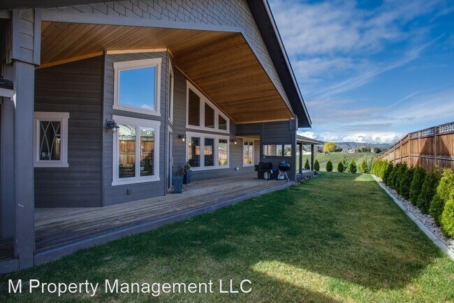 Foto del edificio - 3 br, 3 bath House - 542 Laurie Dr.