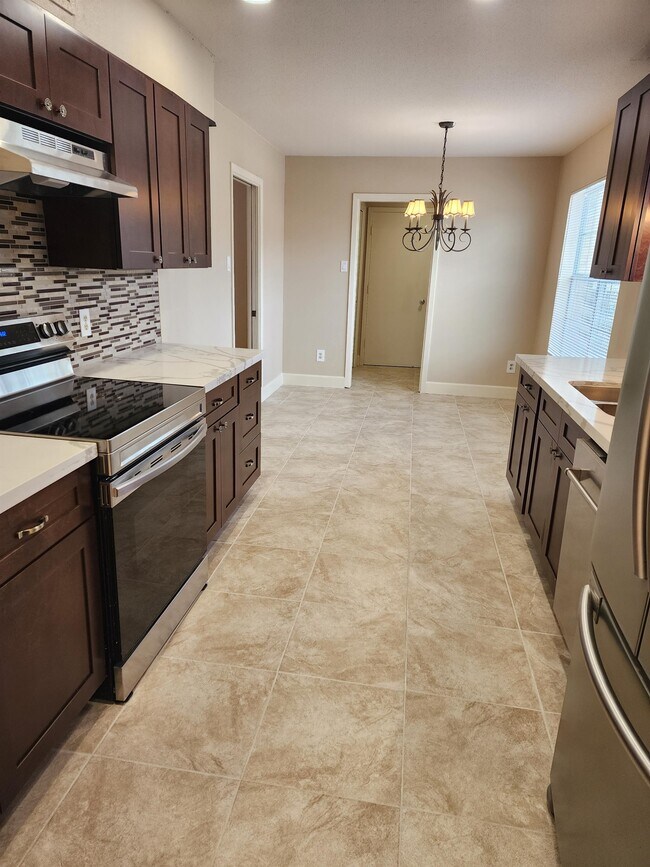 Foto del edificio - 410 Yorktown Ln