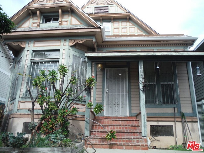 Foto del edificio - 1805 W 12th Pl