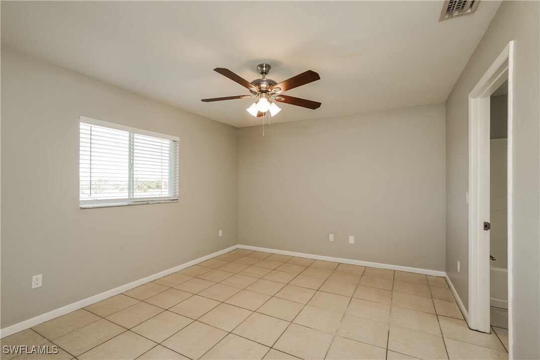 Foto principal - 16981 First St