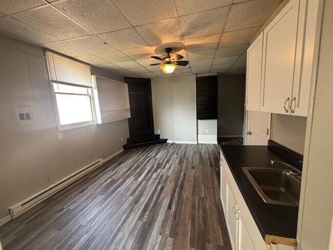 Foto del edificio - Studio Apartment Blocks from Downtown La Crosse