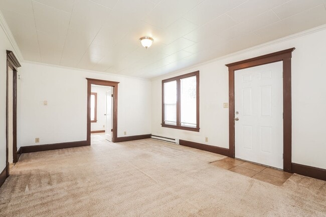 Foto del edificio - 2127 Harrison Ave
