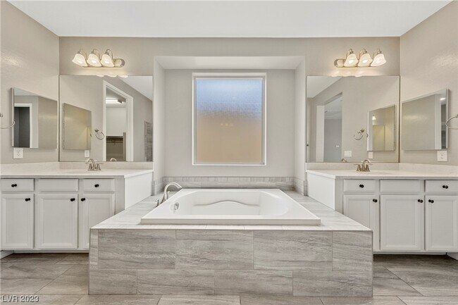 Building Photo - 7205 Pine Bridge Ct