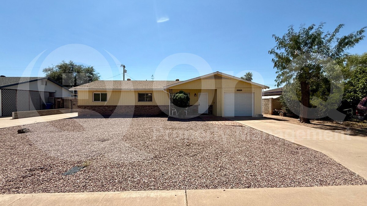 Primary Photo - 1233 W 9th St